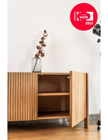 Niska komoda prosta - kolekcja BÓN | Moonwood, Komoda ryflowana drewniana, niska, prosta BÓN BÓN Collection - BONKM07-107 